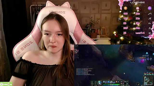 MoonlishSiren online show from January 2025 09:40:01 PM