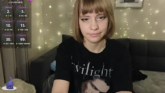 HermioneHHH online show from December 2024 11:01:01 PM