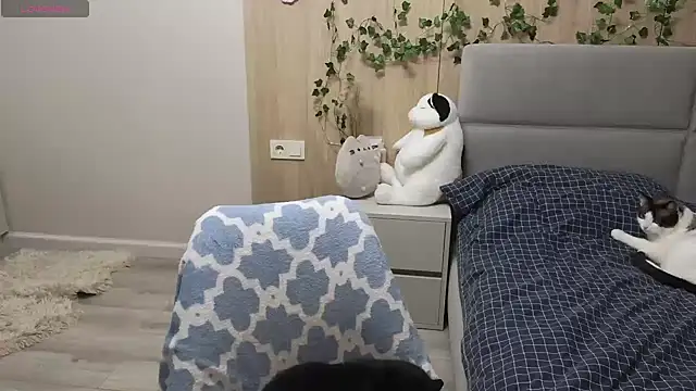 HermioneHHH online show from March 2025 06:04:02 PM