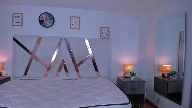 Snapshot of KendalMilleer chatting on February 2025 12:46:01 AM KendalMilleer online show from February 2025 12:46:01 AM