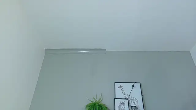 Snapshot of KendalMilleer chatting on September 2025 10:07:01 AM KendalMilleer online show from September 2025 10:07:01 AM