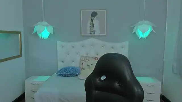 Lisa7 7 online show from November 2025 02:01:01 PM