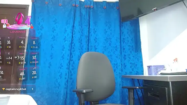 SophiaMeyerst online show from September 2025 03:59:02 PM