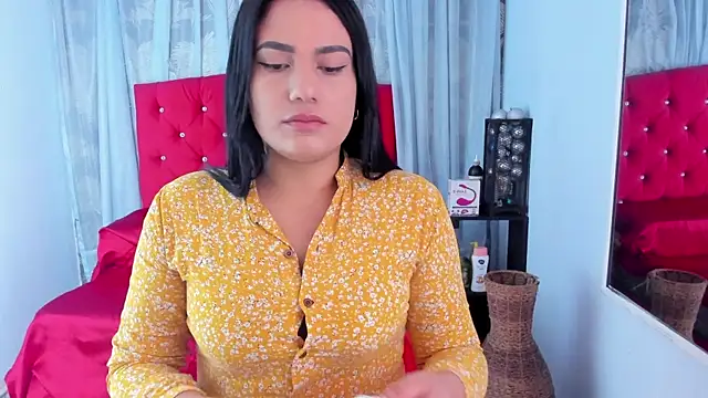 Cumming Tiffani online show from February 2025 12:36:02 PM