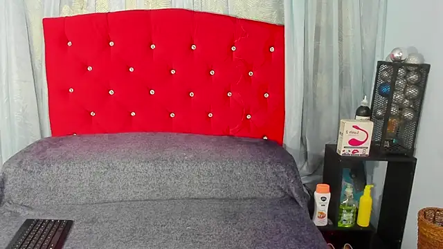 Cumming Tiffani online show from March 2025 12:30:02 PM