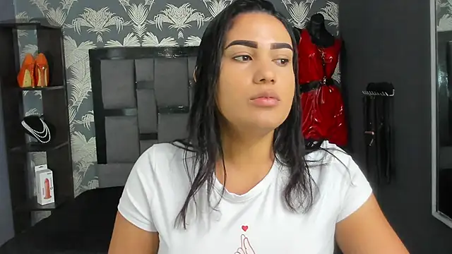 Cumming Tiffani online show from September 2025 12:30:01 PM