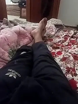 Snapshot of Mahedlinda chatting on November 2025 02:28:01 PM Mahedlinda online show from November 2025 02:28:01 PM