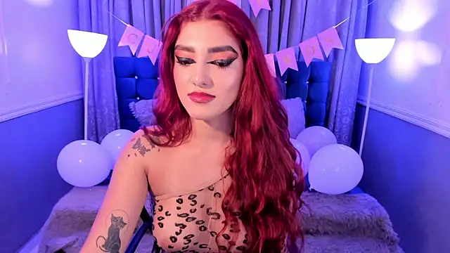 Snapshot of hallsredd chatting on December 2024 12:06:02 AM hallsredd online show from December 2024 12:06:02 AM