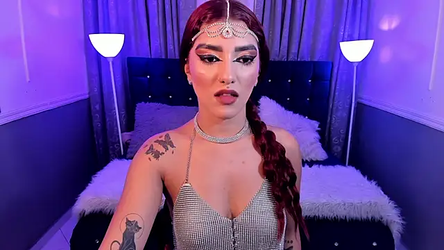 Snapshot of hallsredd chatting on December 2024 10:30:01 PM hallsredd online show from December 2024 10:30:01 PM