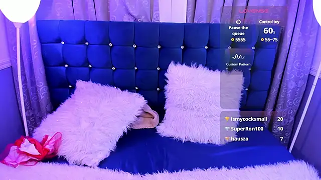 Snapshot of hallsredd chatting on February 2025 11:26:01 PM hallsredd online show from February 2025 11:26:01 PM