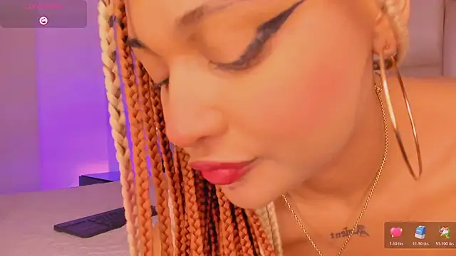  CurlyGirl  online show from November 2025 07:49:02 PM