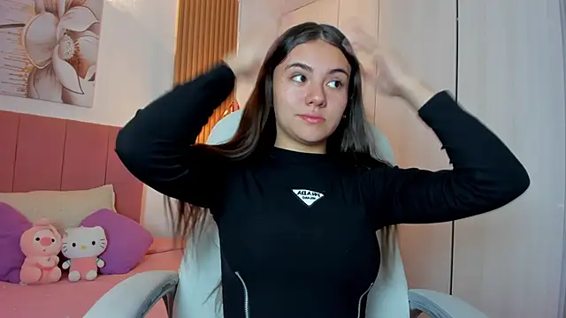 mia nevaeh online show from December 2024 09:26:02 PM