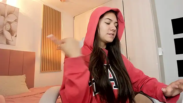 mia nevaeh online show from January 2025 08:28:02 PM