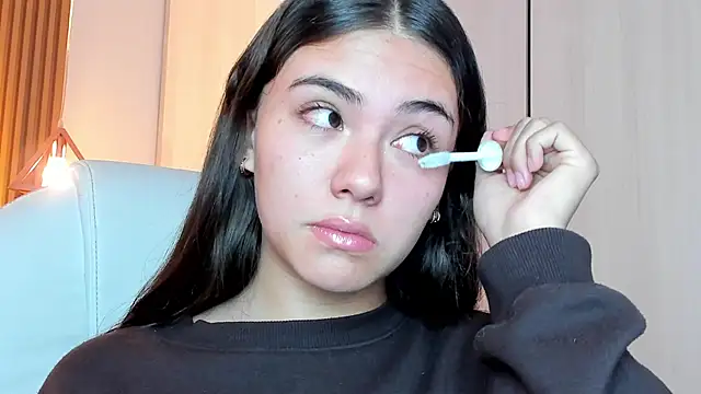 mia nevaeh online show from January 2025 09:50:02 PM