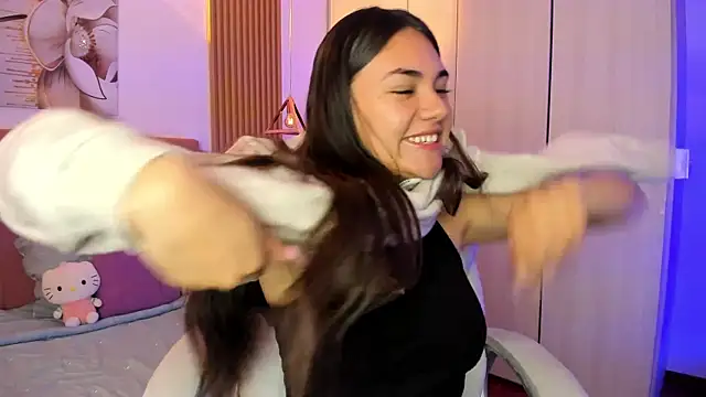 mia nevaeh online show from October 2025 09:55:02 PM