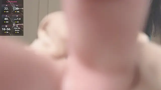 Snapshot of Ake_Mi chatting on November 2025 09:00:02 AM Ake Mi online show from November 2025 09:00:02 AM