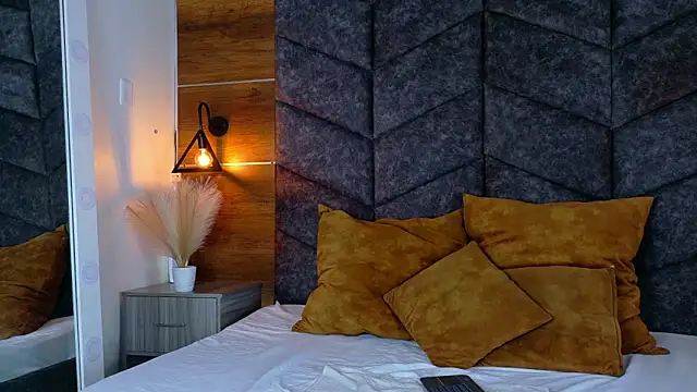 AmyPalmmer online show from February 2025 11:54:01 AM