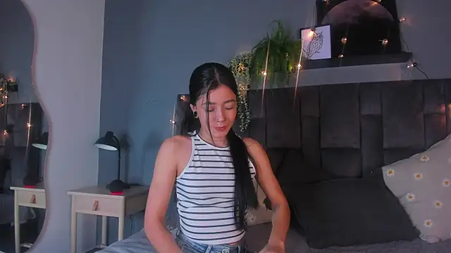 AmyPalmmer online show from October 2025 11:43:01 AM