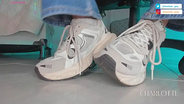 Snapshot of charlotte__grey chatting on November 2025 07:49:02 PM charlotte grey online show from November 2025 07:49:02 PM