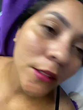 Snapshot of mayemarc chatting on February 2025 02:14:01 AM mayemarc online show from February 2025 02:14:01 AM