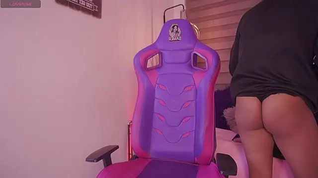 madelyn rose  online show from November 2025 01:37:01 AM