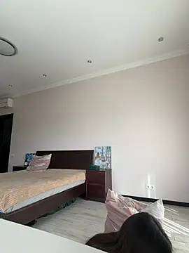 Hott Lolla online show from March 2026 08:33:01 AM