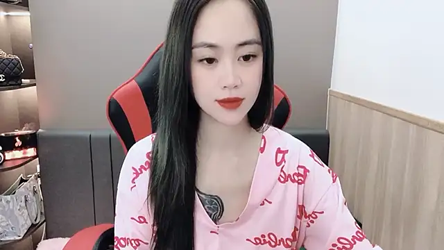 witch-39 online show from December 2024 05:39:02 AM