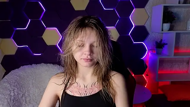 LitaBrom online show from January 2025 01:28:02 AM