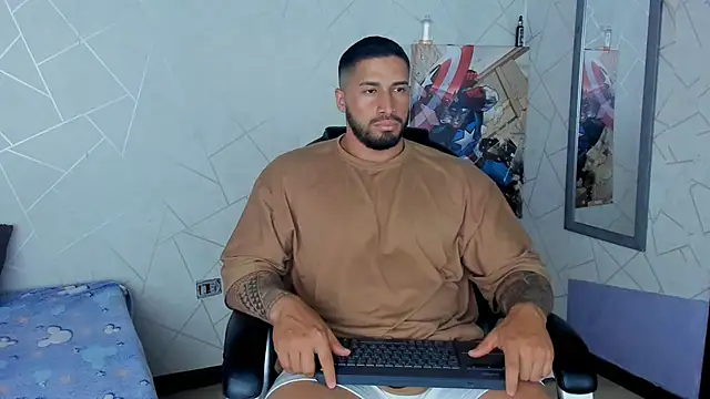 Cristian Walker online show from February 2025 03:08:01 PM