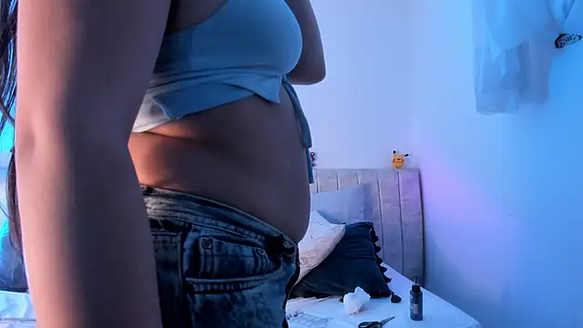 Kathia Morelli online show from February 2025 11:54:01 AM