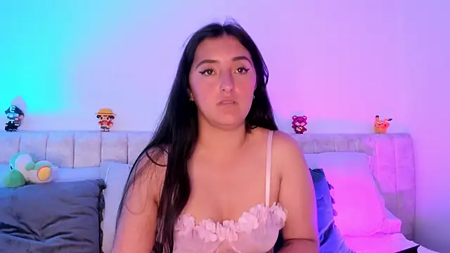 Kathia Morelli online show from March 2025 02:42:02 PM