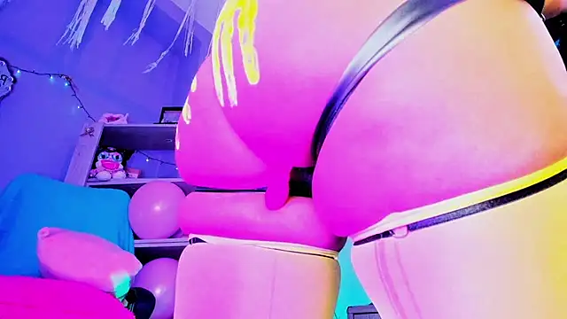 kuromi69 online show from April 2026 05:01:02 PM