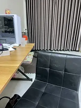 Louis Baby online show from December 2024 01:59:02 PM