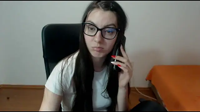 Snapshot of CuteJollie4U chatting on February 2025 06:12:01 PM CuteJollie4U online show from February 2025 06:12:01 PM