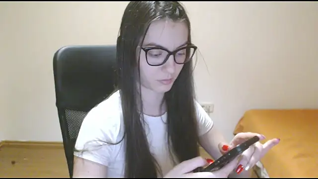 Snapshot of CuteJollie4U chatting on February 2025 06:05:02 PM CuteJollie4U online show from February 2025 06:05:02 PM