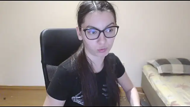 Snapshot of CuteJollie4U chatting on March 2025 09:06:02 PM CuteJollie4U online show from March 2025 09:06:02 PM