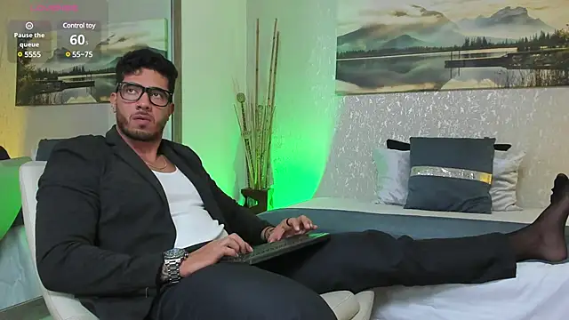 Snapshot of Nate_franco chatting on March 2025 04:03:01 AM Nate franco online show from March 2025 04:03:01 AM