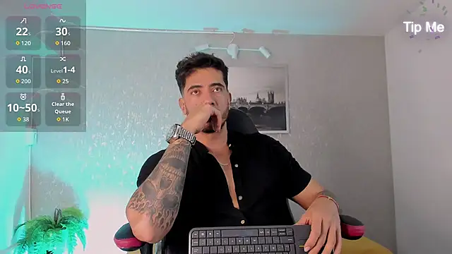 Snapshot of Nate_franco chatting on October 2025 06:36:02 AM Nate franco online show from October 2025 06:36:02 AM