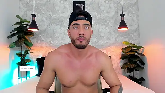 Snapshot of Nate_franco chatting on November 2025 04:01:01 AM Nate franco online show from November 2025 04:01:01 AM