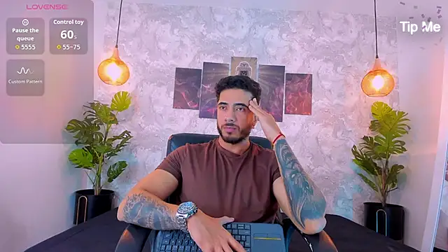 Snapshot of Nate_franco chatting on November 2025 04:35:02 AM Nate franco online show from November 2025 04:35:02 AM