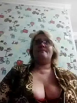 Forest-Lady online show from December 2024 02:11:01 PM