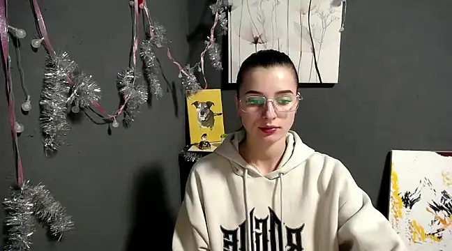 lady olivia  online show from December 2024 01:40:02 PM