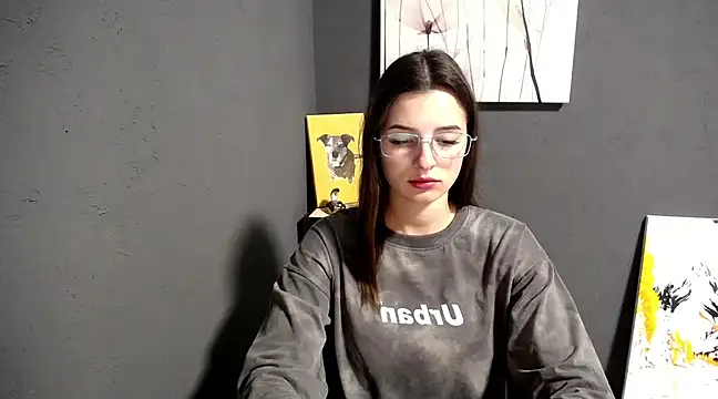 lady olivia  online show from February 2025 01:32:01 PM