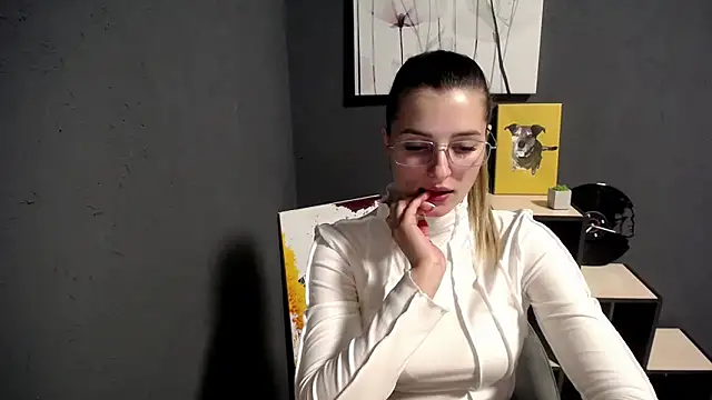 lady olivia  online show from October 2025 02:25:02 PM