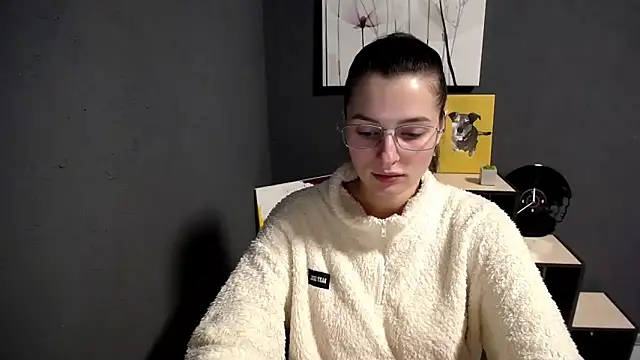 Snapshot of lady_olivia_ chatting on January 2026 03:05:02 PM lady olivia online show from January 2026 03:05:02 PM