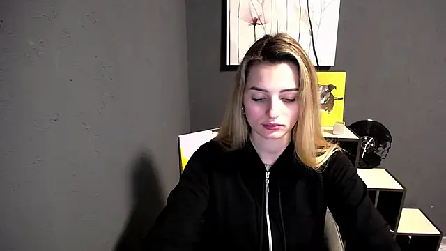 Snapshot of lady_olivia_ chatting on February 2026 03:24:01 PM lady olivia online show from February 2026 03:24:01 PM