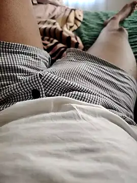 TornadoStorm35 online show from December 2025 06:54:02 AM