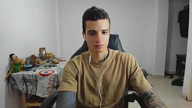 Snapshot of Balo_lovers chatting on January 2025 02:33:02 PM Balo lovers online show from January 2025 02:33:02 PM