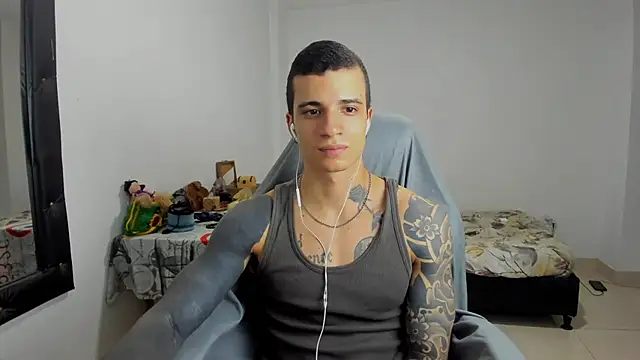 Snapshot of Balo_lovers chatting on February 2025 12:28:01 AM Balo lovers online show from February 2025 12:28:01 AM