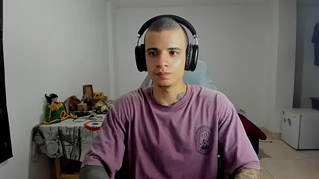 Snapshot of Balo_lovers chatting on March 2025 01:54:01 PM Balo lovers online show from March 2025 01:54:01 PM